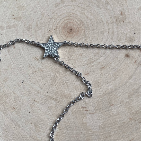 VTG- Roman- Y Lariat with Sparkling Stars on silver colored dainty chain - Picture 4 of 10